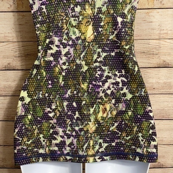 Lululemon Power Y Tank!! - Picture 10 of 13